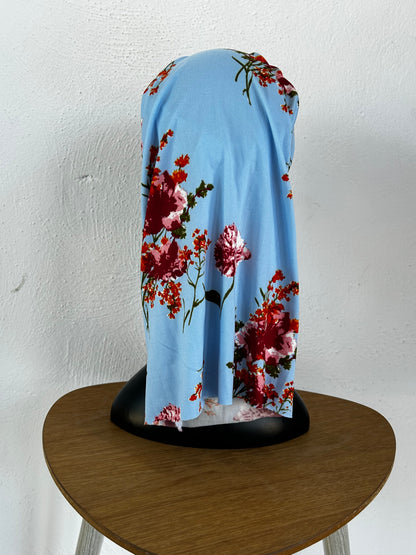 Flores Rojas/Azul Cielo